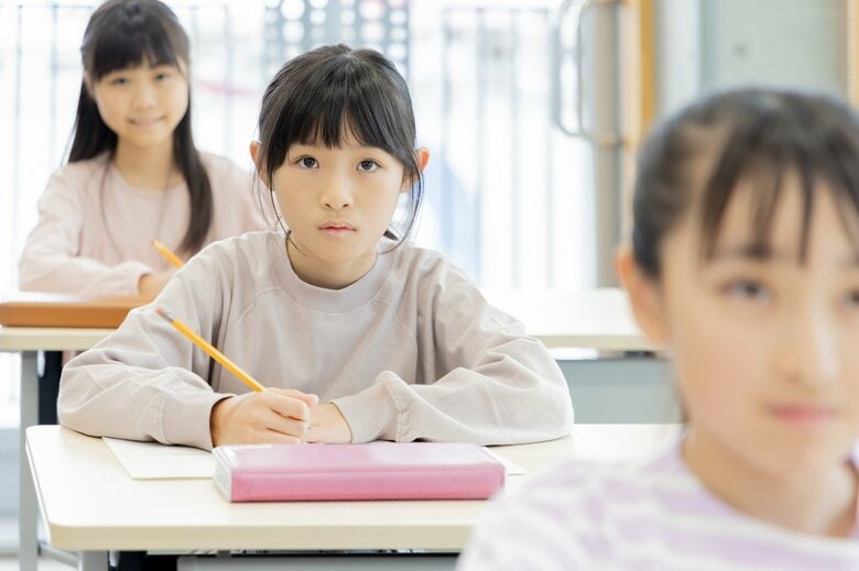 幼児期に実行能力が高いと学力にも影響が（画像：イメージ）