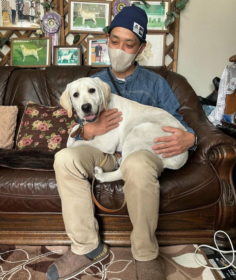 膝の上で抱っこ