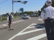 園児など17人を救急搬送…こども園の送迎バスがトラックと衝突 交差点を直進中に相手が対向車線から右折か