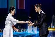 片寄涼太 中国語であいさつ “上海”で最優秀アニメーション賞 長澤まさみ大胆ドレス披露