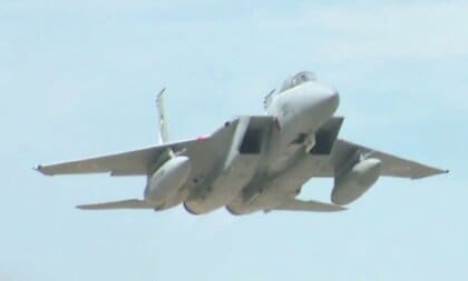 中国空母「遼寧」8日は発着艦訓練を約40回　5日からの累計は約140回に　防衛省が発表