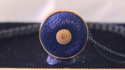 「議員バッジいくら？」県内60市町村を全調査　県議会は材質見直しで18金から金メッキへ　金（きん）の価格高騰で経費削減の動き　福岡