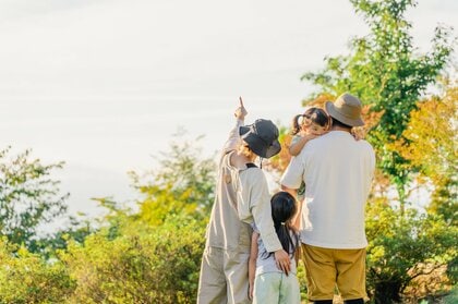 2025年秋のお出かけ、どう楽しむ？テーマパーク人気が高まる！ハロウィンや紅葉、果物狩りも注目／いこーよ総研ユーザーアンケート