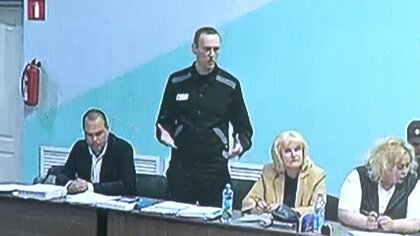 ナワリヌイ氏の裁判始まる　ロシア反体制派指導者「テロの扇動」などで新たに訴追