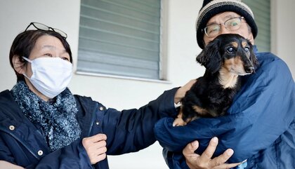 高齢の飼い犬と被災した石川・珠洲市の60代夫婦「じいじとばあばが必ず迎えに行くから。そのときまで元気でいて」
