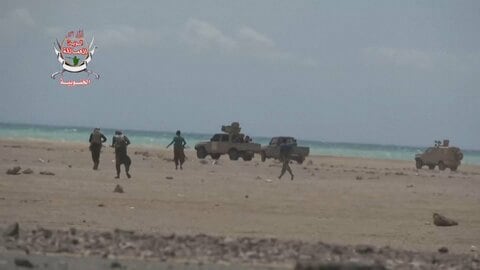 フーシ派がサウジアラビアの2つの空港攻撃　3人死亡30人以上負傷　イエメンで海峡掌握めぐり暫定政権軍と戦闘激化