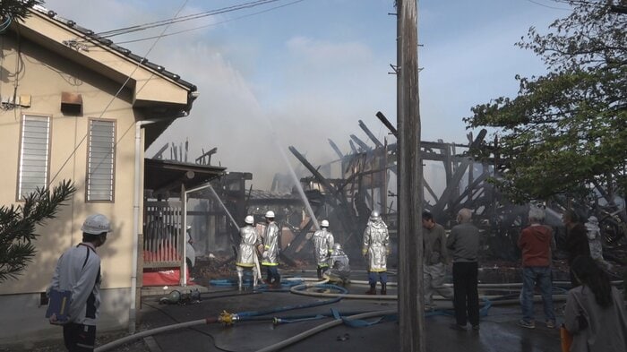 24日午前6時半頃