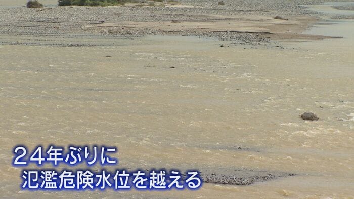 8月4日の集中豪雨で、手取川は氾濫危険水位を超えた