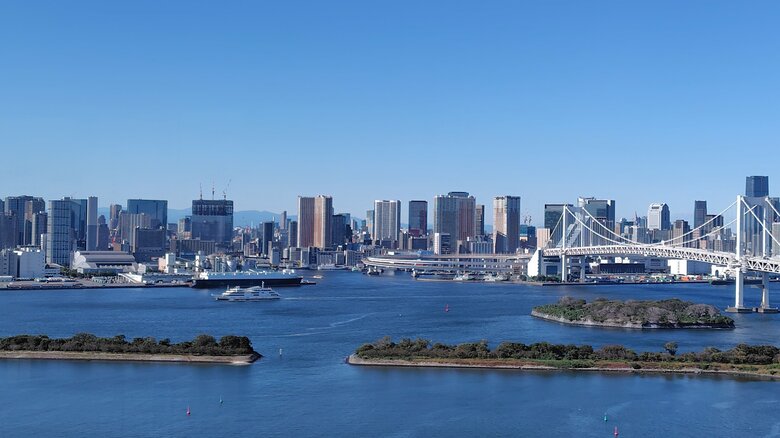 東京で木枯らし1号吹いて乾燥の季節に突入…ラニーニャ現象で乾燥進む今シーズン・湿度チェックでお肌の対策を｜FNNプライムオンライン