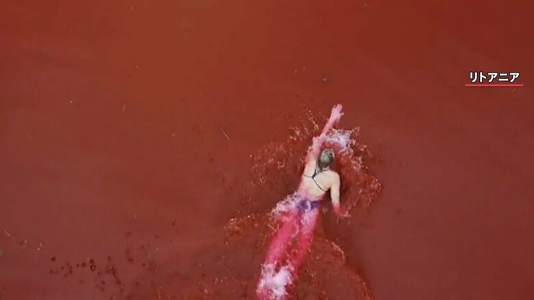 金メダリストが“血の池”で泳ぐ…硬貨・スーパー・トイレに“反戦ワード”｢＃静かなデモ｣ロシア国内で広がり｜FNNプライムオンライン