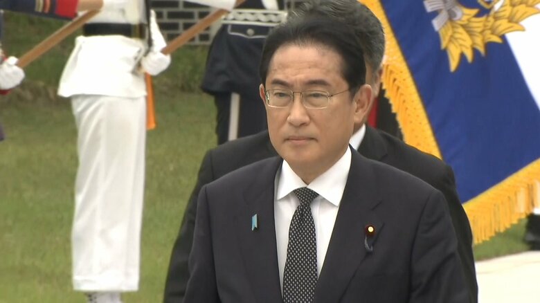 【速報】国立墓地で献花　韓国訪問の岸田首相｜FNNプライムオンライン