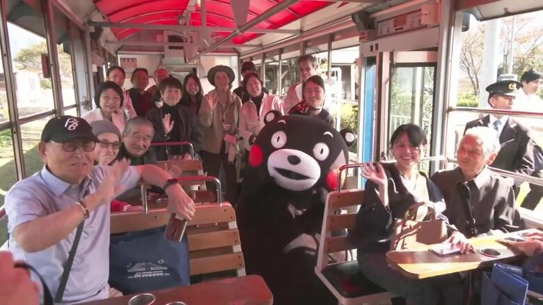 JALとJR九州の客室乗務員が南鉄名物・トロッコ列車でアナウンス　7年ぶりの全線再開祝ったツアー｜FNNプライムオンライン