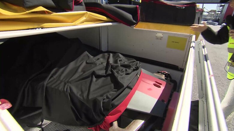 東京・有明に輸送されたマシン