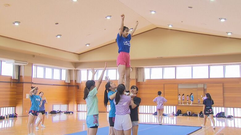 チアリーダーズの練習