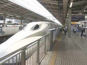 緊急事態宣言下の去年の『2倍』に…GWの東海道新幹線の予約状況 2019年比では17%にとどまる