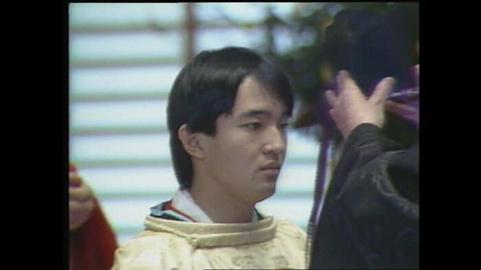 「空頂黒幘」を外された礼宮さま