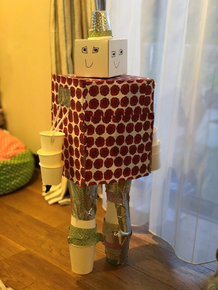 息子さんの作品 題名:優しいロボ