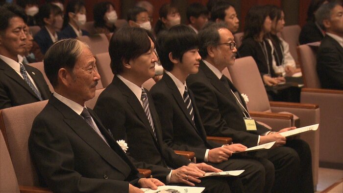 悠仁さまは秋篠宮さまとともに「全国学校・園庭ビオトープコンクール」表彰式に 2月4日