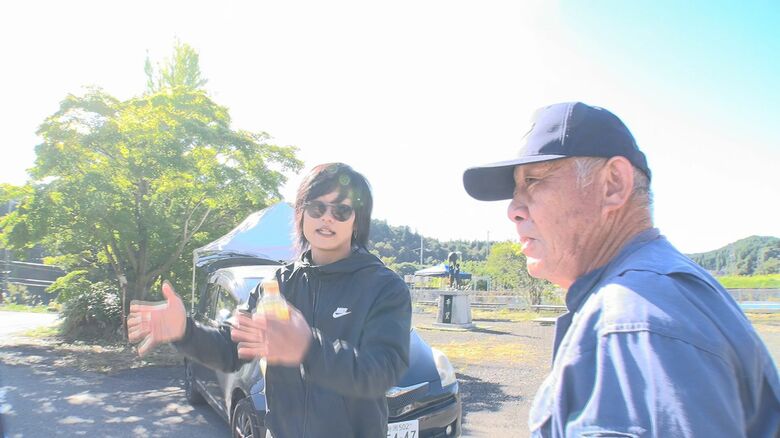 渡辺さんと不安な様子の羽田さん