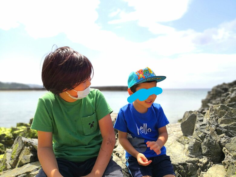 旅行中の兄弟ツーショット（写真右は弟さん）