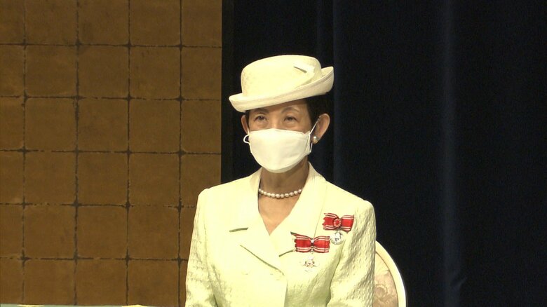 式典に出席された高円宮妃久子さま