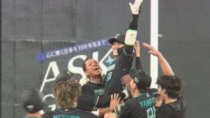 【ファイターズ】奈良間大己2試合連続のヒーローに「持ってますね〜」今季初の延長戦で今季初のサヨナラ勝ち 新庄監督の期待には「打席をくれているので、何とか応えたいという気持ちが大きい」