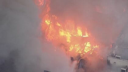 北九州市の繁華街で大規模火災 35店舗焼失 天井に火が入り延焼か…被災の店主落胆「同じ場所で再興無理」