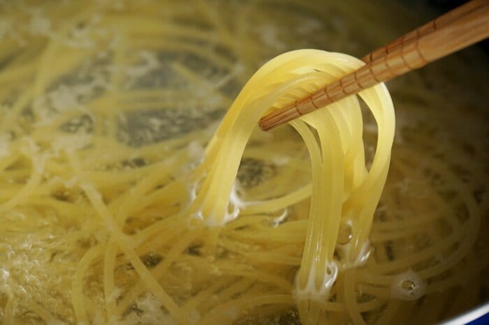 茹で時間がいつもより長くなると要注意（画像はイメージ）