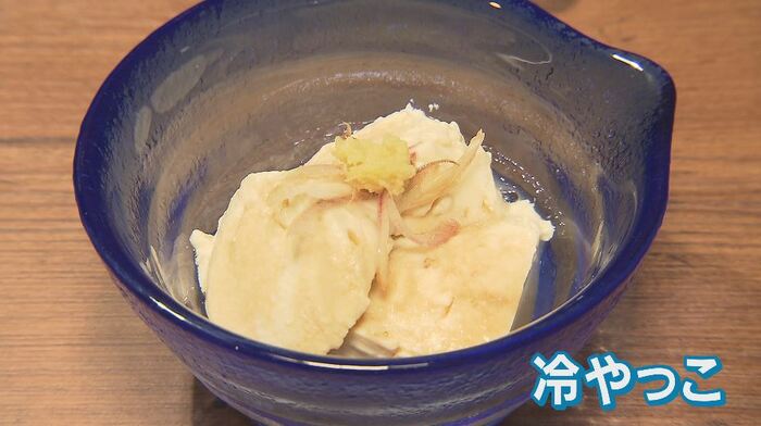 長野駅前の飲食店「山の間ブルワリー&クラフトビアパブ」の冷やっこ