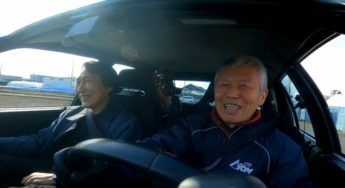 デルタを運転する門間さん