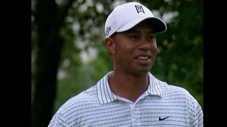 タイガー・ウッズ選手が車横転事故後に逮捕　尿検査拒否で飲酒・薬物影響下で運転した疑い｜FNNプライムオンライン