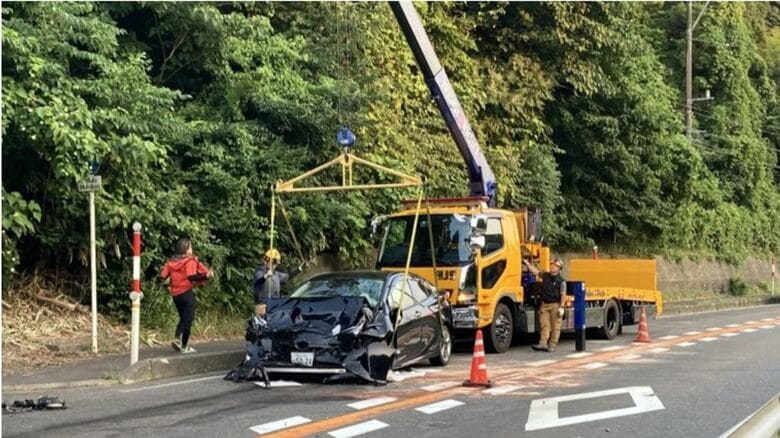 【速報】あわら市の国道8号でトラックと乗用車が正面衝突　1人がドクターヘリ、3人が救急車で搬送　現場は片側1車線の緩いカーブ｜FNNプライムオンライン