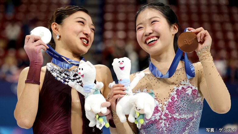 涙あふれた坂本花織「銀メダルで悔しいと思えるくらい成長」　銅の中井亜美はまぶしい笑顔「夢が叶った気分」　フィギュア女子シングル【ミラノ・コルティナ五輪】｜FNNプライムオンライン