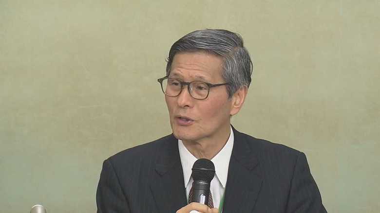 会見する専門家会議の尾身副座長