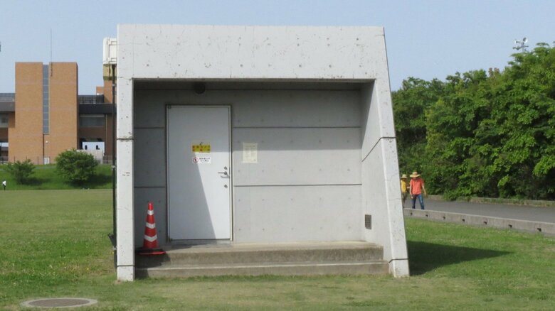 調圧水槽の入口(画像提供：首都圏外郭放水路事務局)