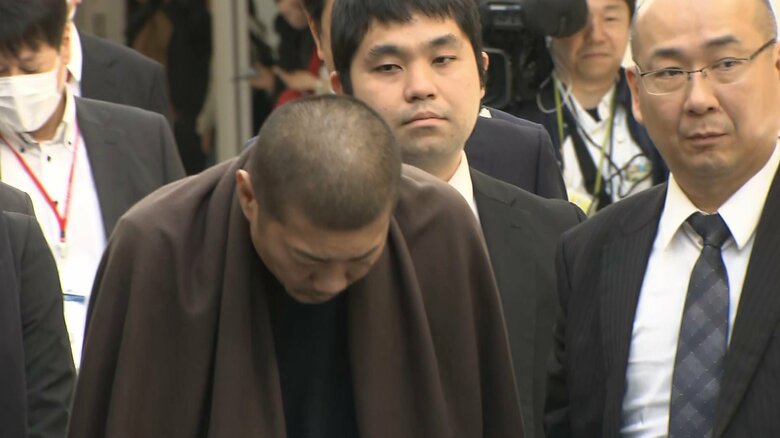 移送される福原敬済容疑者　26日