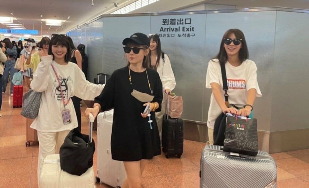 台湾プロ野球チアガールPaion Sistes チュンチュンアクリル製ハンド