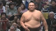 朝乃山が「通算400勝」の節目　竜電を寄り切り4連勝【大相撲初場所 4日目結果】