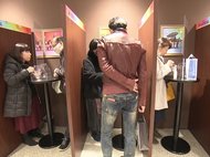 入場制限や間仕切りも…デパートでバレンタイン商戦が本格化 新型コロナ対策でオンライン販売を強化