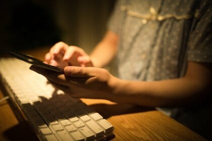 “望まない孤独”の要因は一つではない…コロナ禍の大学生が孤独を感じるワケとその対処法