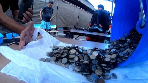 世界遺産・忍野八海に「投げ銭」後を絶たず　生態系への影響も懸念　村は“賽銭箱”設置をめざしクラファン開始　山梨