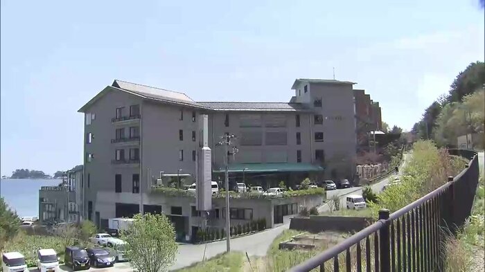 2カ所の高齢者施設から115人が避難していたホテルはまぎく