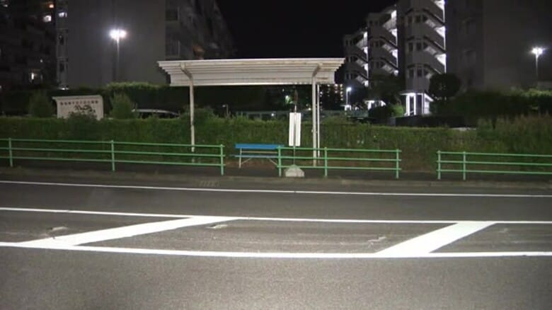 運転手“気づかず”か…バスから降りようとした84歳女性が杖をドアに挟まれそのまま発車 数メートル引きずられケガ｜FNNプライムオンライン