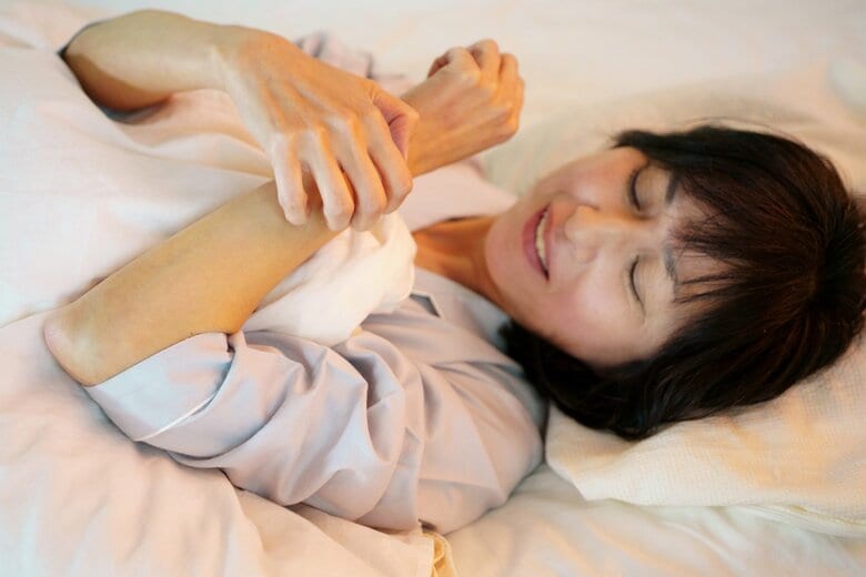 夜に起こされてしまうことも…（画像はイメージ）