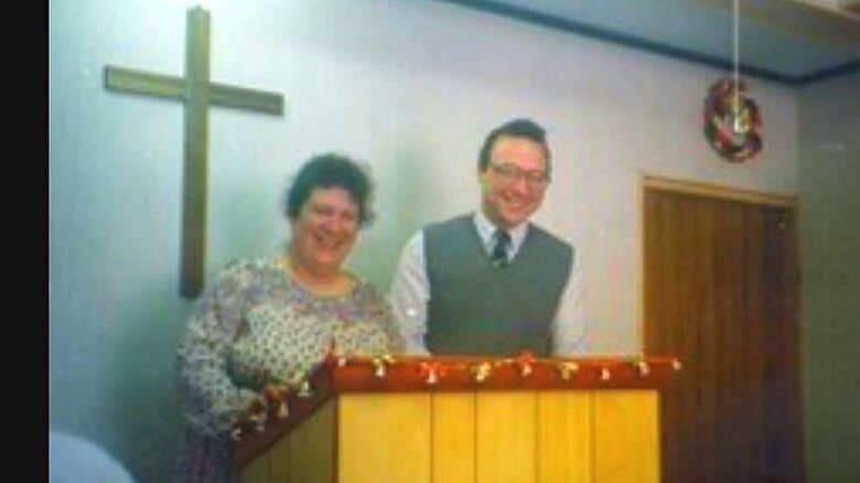 戸倉に移住したダビデさんとナオミさん