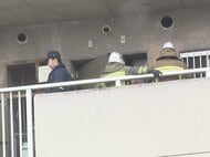住人とみられる2人搬送…県営住宅で8階の一室が燃える火事 80代位の女性が死亡し50代位の男性が意識不明の重体