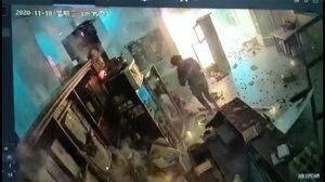 レストランが猛烈な炎に 爆発の瞬間 中国・湖南省