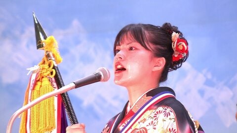 おじいちゃんに届け！　秋田の若き歌い手、祖父から受け継いだ歌声と情熱を武器に全国の舞台へ　幼少期から歩み続ける民謡の道