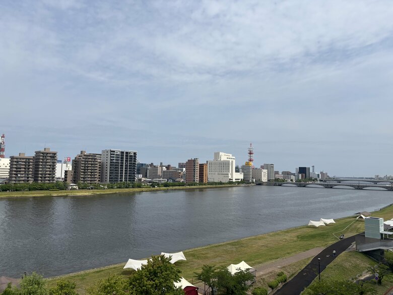 北陸地方で去年より２９日遅い梅雨入り　新潟県は夜から大雨となる地点も【新潟】｜FNNプライムオンライン