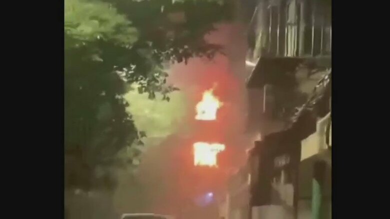 爆竹で？集合住宅吹き飛ぶ大規模爆発　3人死亡　46歳男を逮捕　中国・天津市｜FNNプライムオンライン
